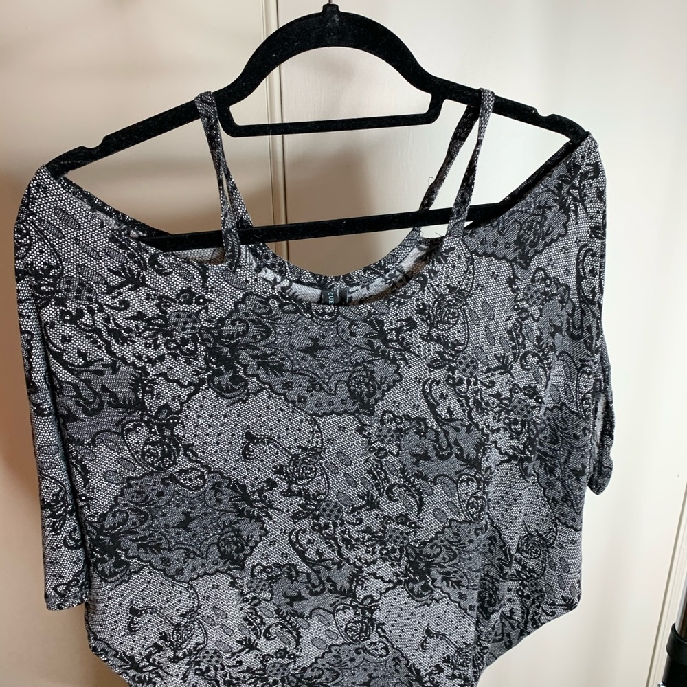 Guess Tunic - Picture 2 of 4
